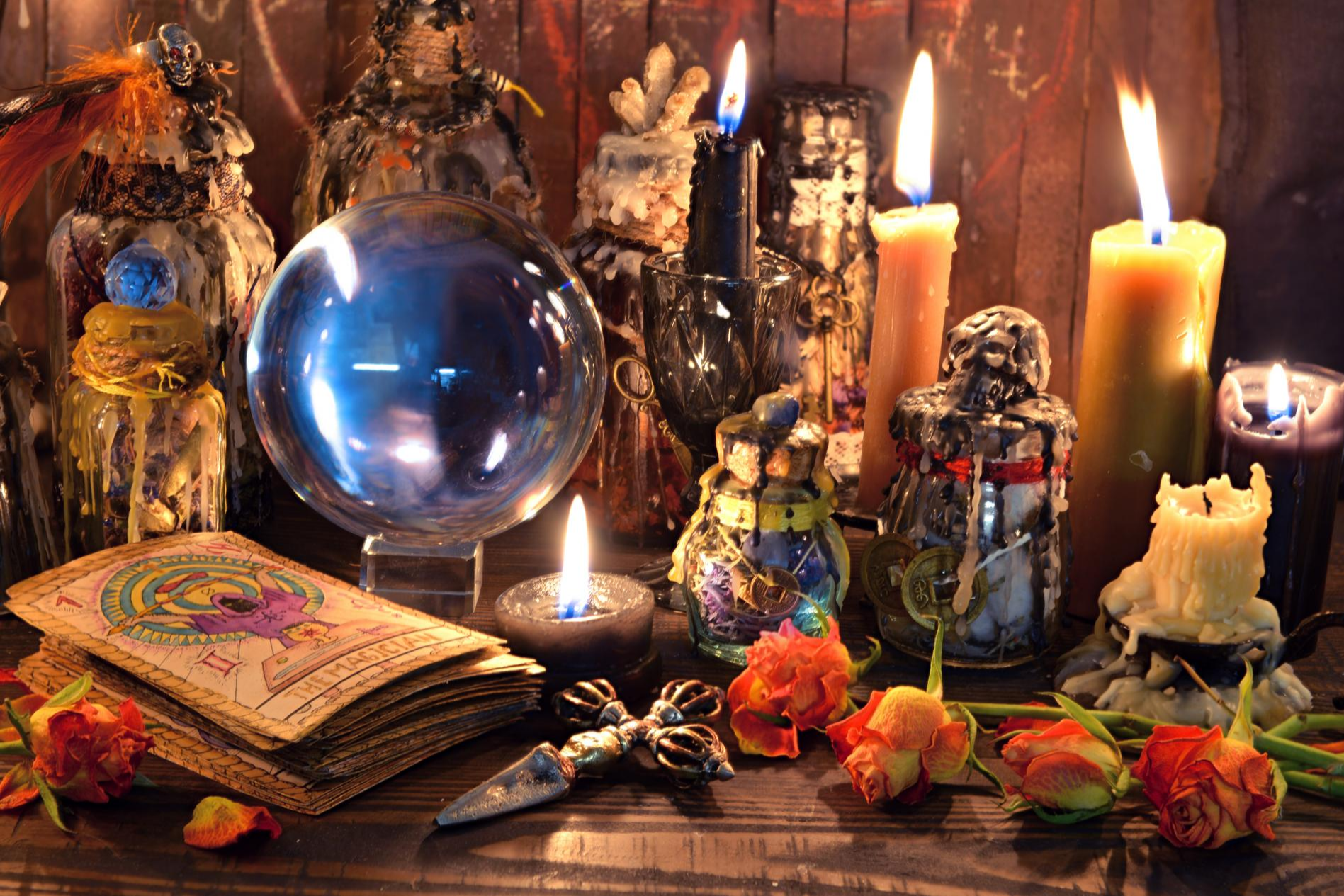 El Tarot Luz de Luna gana posiciones en el terreno digital y se considera una de las opciones mejor valoradas en el mercado, según el Tarot de Luz María