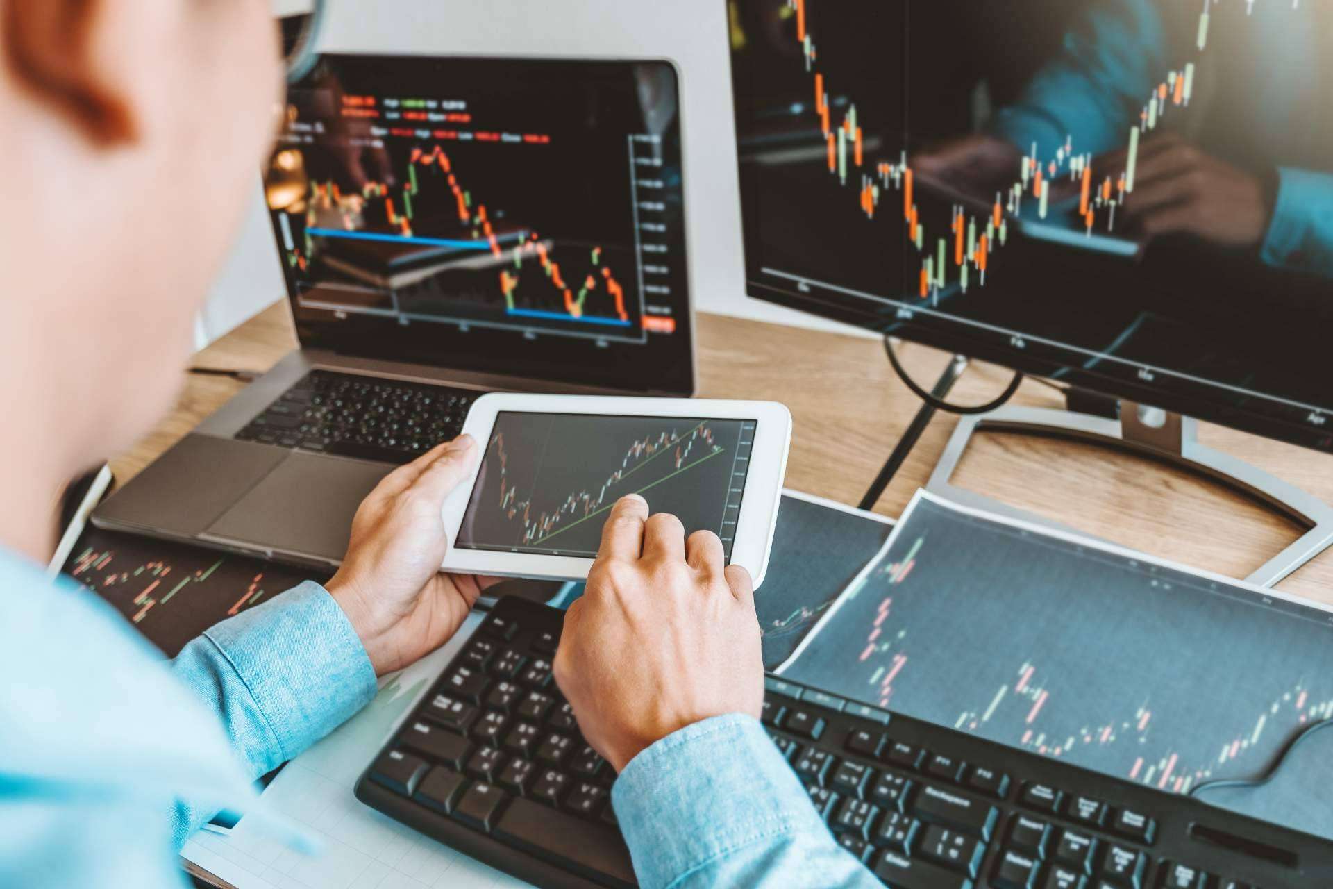 Beneficios de los entrenamientos de élite en Forex y las mentorías grupales o individuales de Isabel Nogales