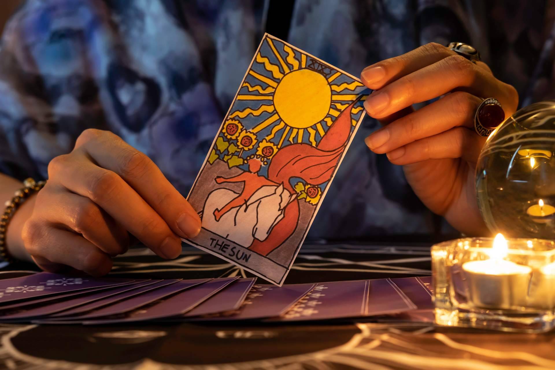 Tarot de Luz María: tarot gratis durante 5 minutos