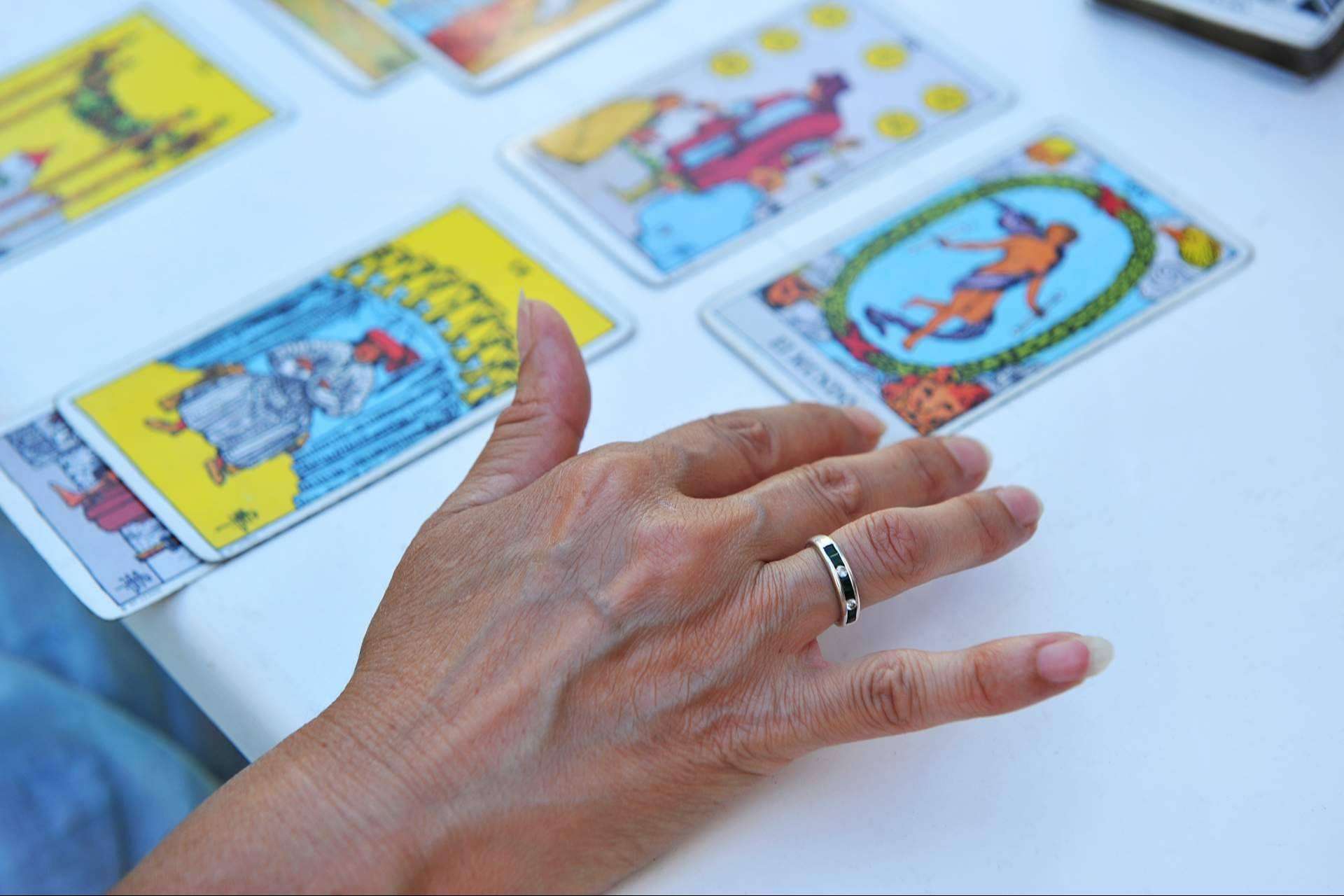 Amanda Gómez, la vidente que ofrece un servicio fiable de tarot del amor