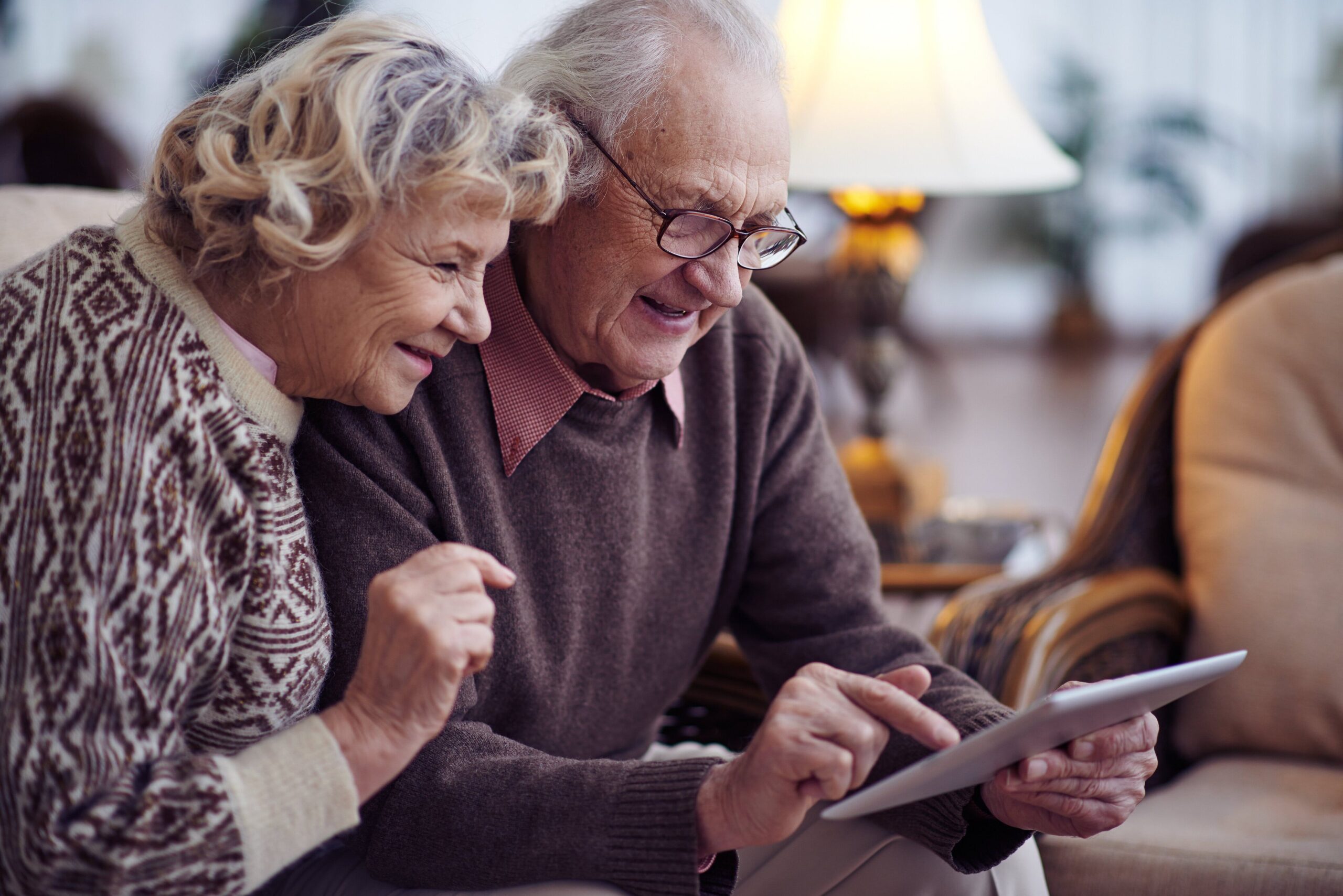 "BancaMayores", la apuesta por una banca digital humanizada que integra a los mayores
