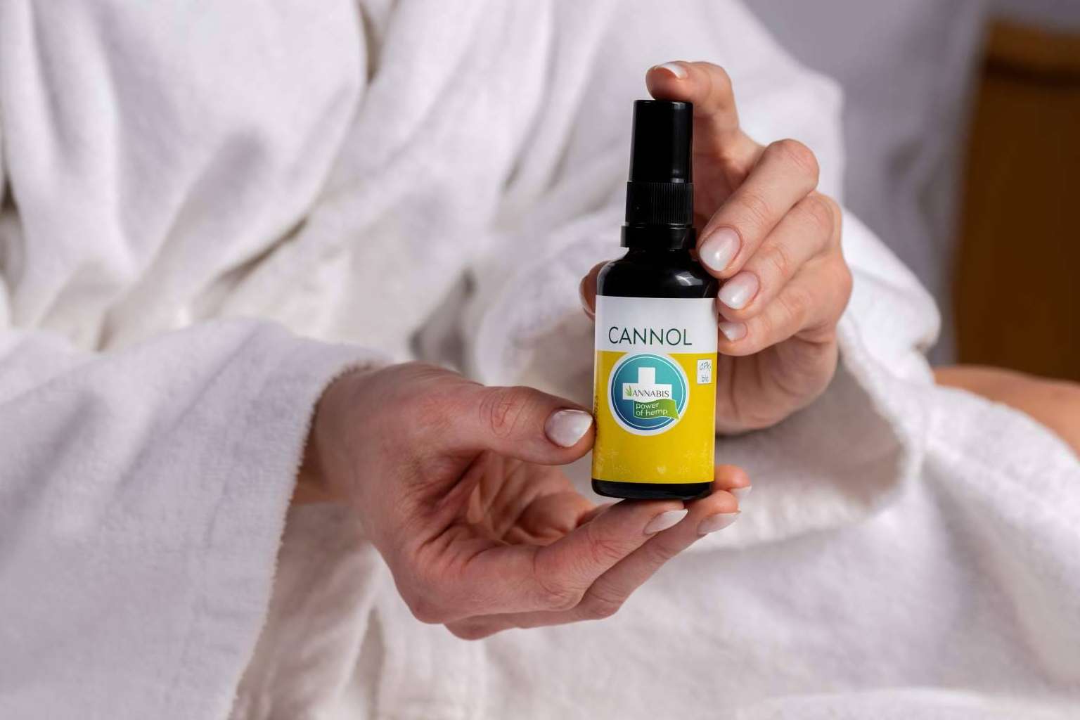 El aceite de cáñamo es el ingrediente cosmético que mejora la salud de la piel