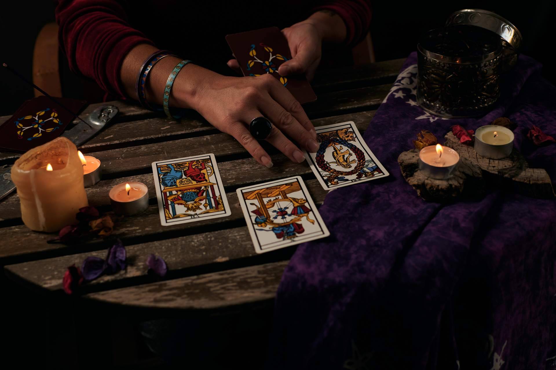 La Casa del Tarot y Videncia ofrece un curso de tarot