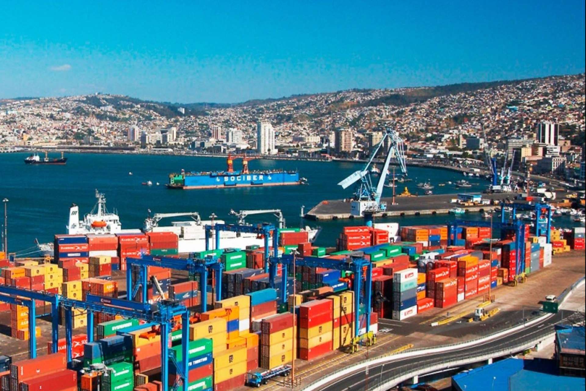 Perú, un destino atractivo para inversores extranjeros por su moneda y megapuerto estratégico