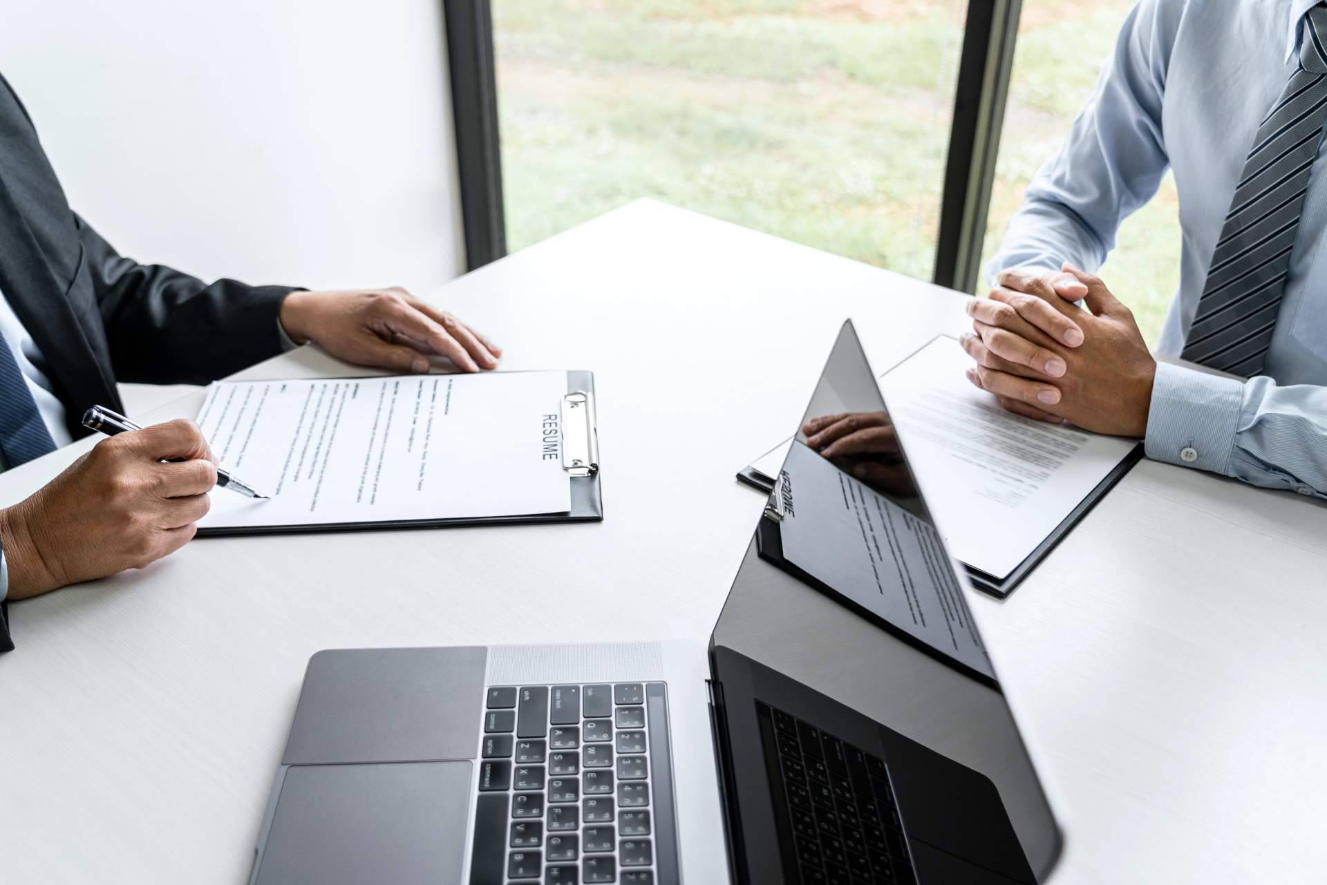 España se enfrenta a una escasez crítica de talento en mandos intermedios y dirección